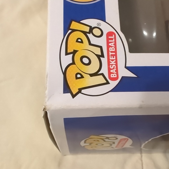 Funko Pop NBA Indiana Pacers Victor Oladipo Figure 58 - Picture 3 of 5